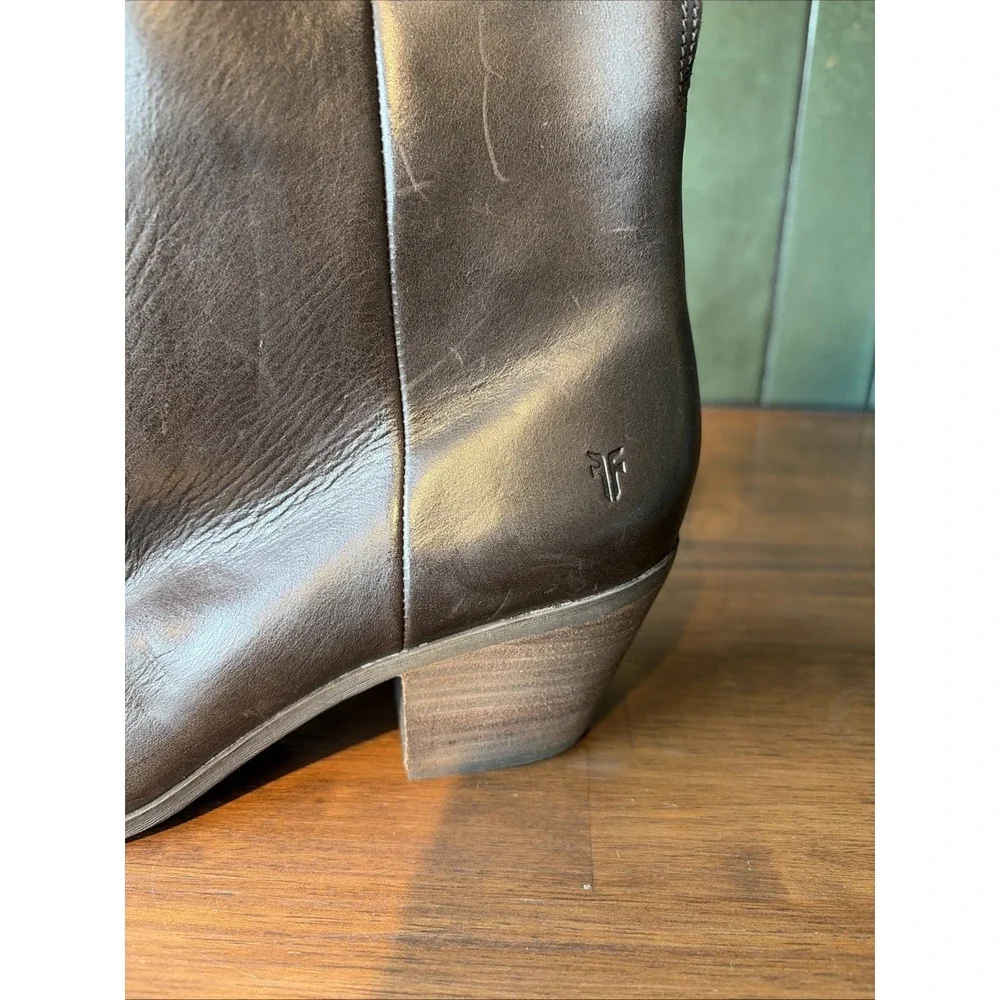 FRYE MEGAN SIDE ZIP Dark Brown LEATHER ANKLE BOOTIES‎ Size 8.5 M